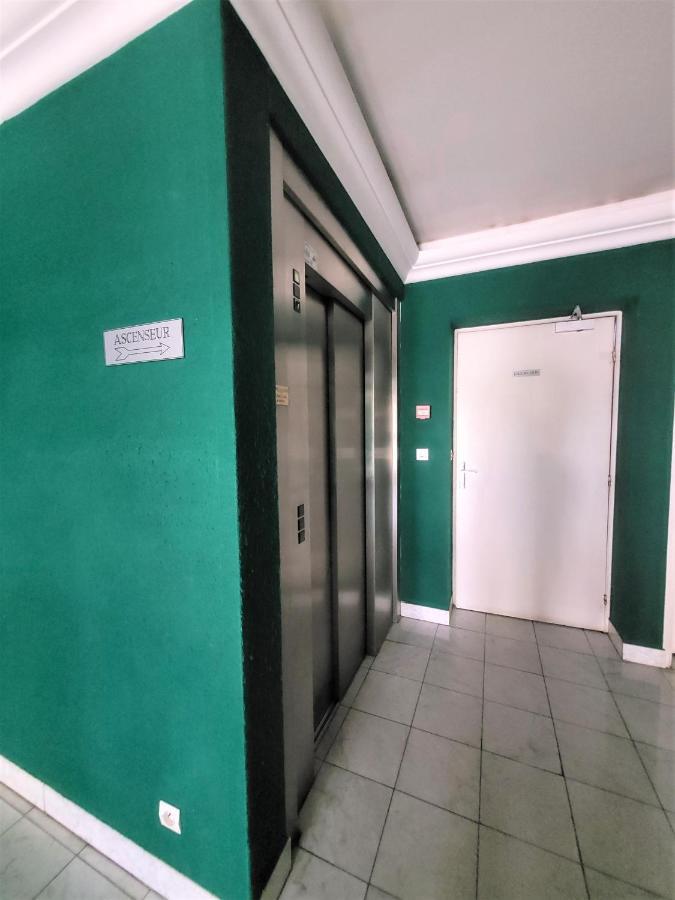 Nid Douillet Plein De Charme Avec Parking Gratuit Apartment Chantilly Luaran gambar