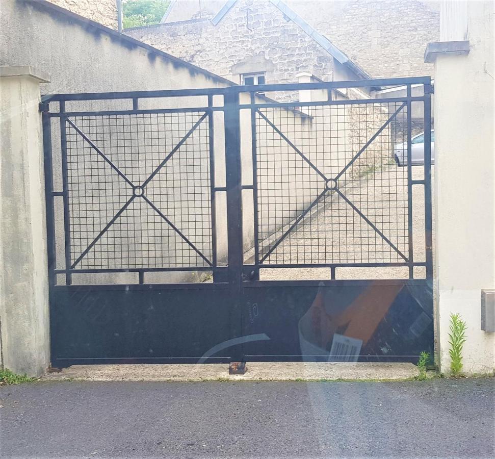 Nid Douillet Plein De Charme Avec Parking Gratuit Apartment Chantilly Luaran gambar